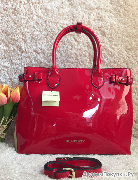   |  Burberry 8688 red