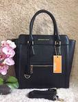  Michael Kors 25010-1