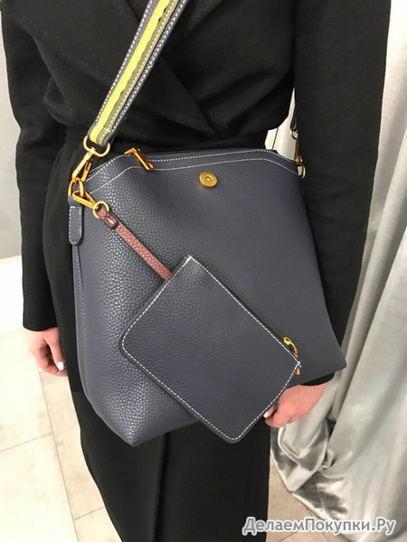 Chloe        : 8830 NAVY/WINE