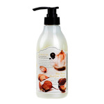      More Moisture Black Garlic Shampoo