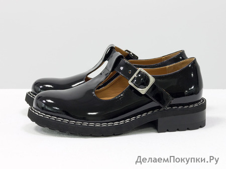    Dr. Martens,       ,    ,   , -2054-01